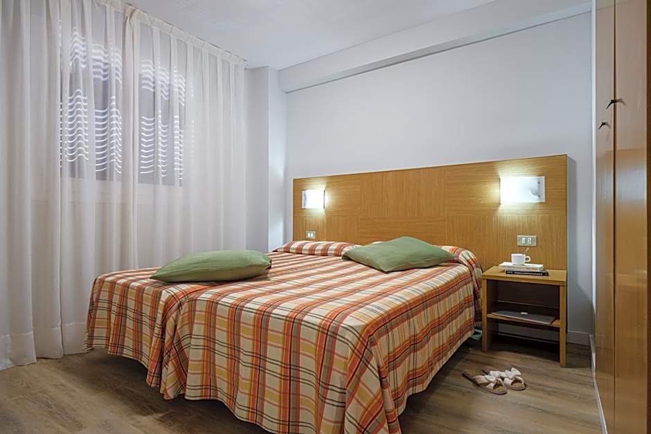 Aparthotel California