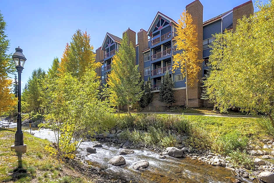 River Mountain Lodge
