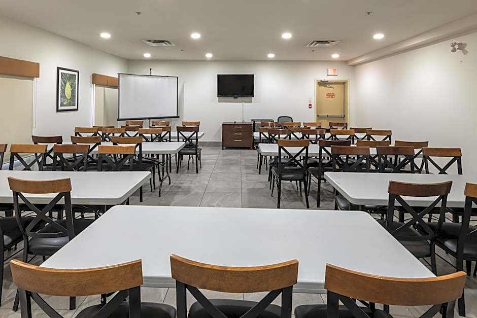 Ramada Limited Golden