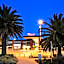 Nightcap at Shoppingtown Hotel