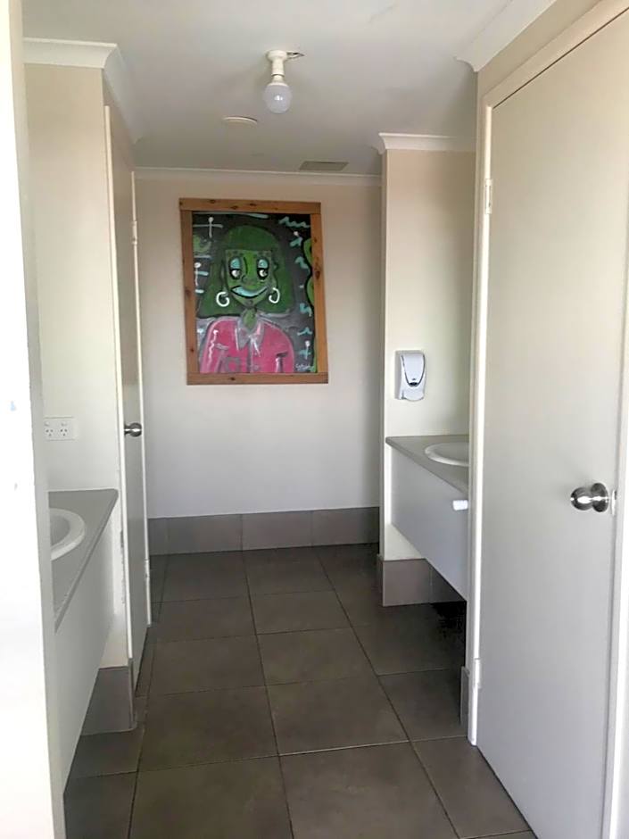 Flashpackers Hervey Bay Hostel