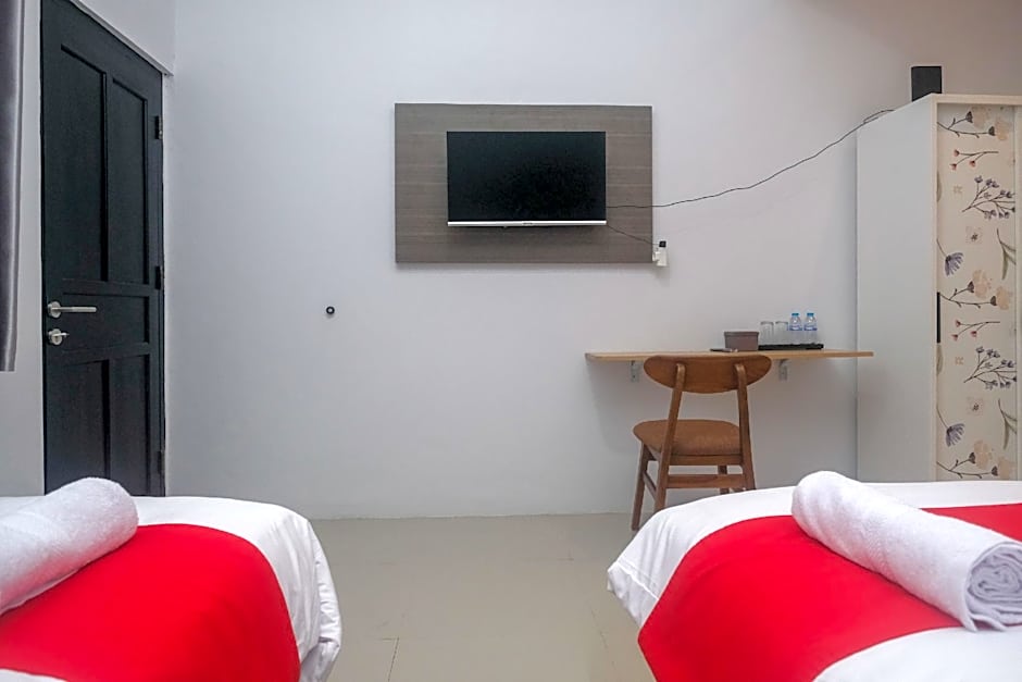 RedDoorz Syariah near UNIMUS Semarang