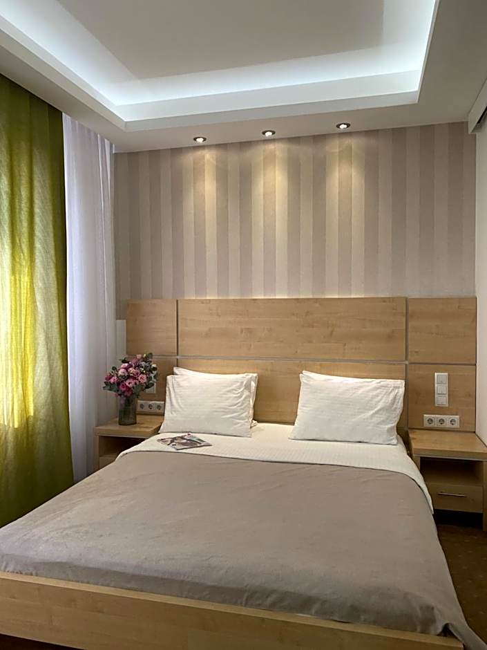 Laurus Motel Airport Tuzla