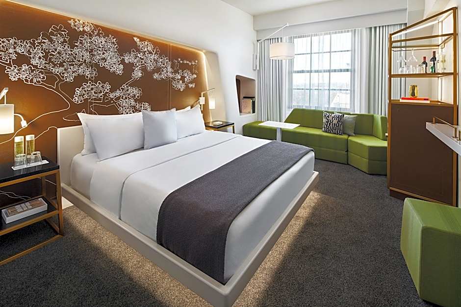 Foto 1 de 6 de Deluxe 1 King Bed, City View