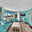 Panoramic beachfront Suite