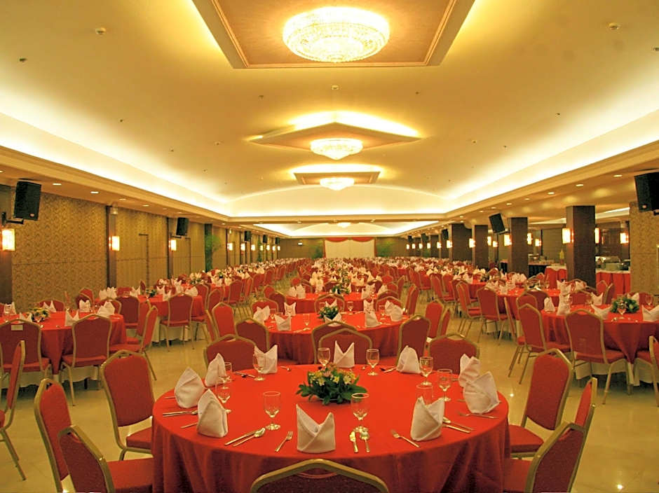 Grand Regal Hotel Davao
