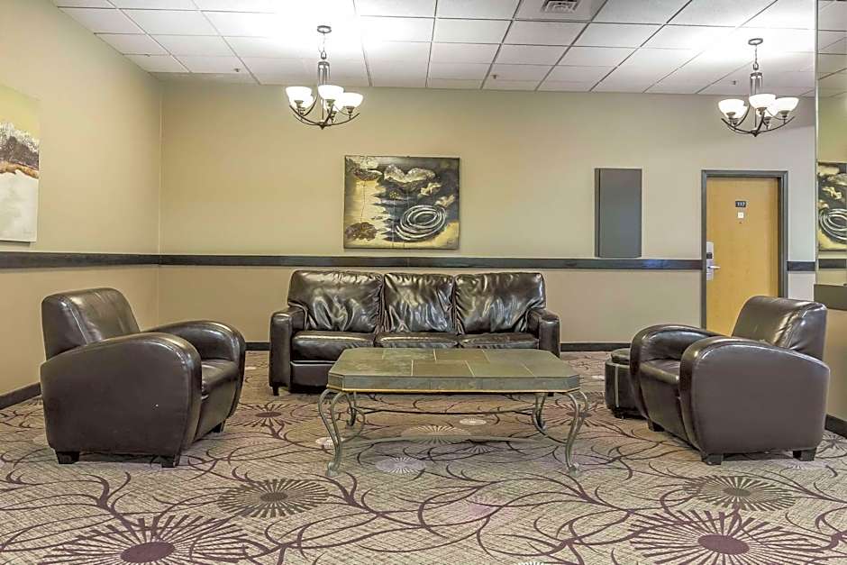 Quality Inn & Suites Saskatoon