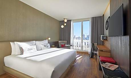 King Room with Balcony