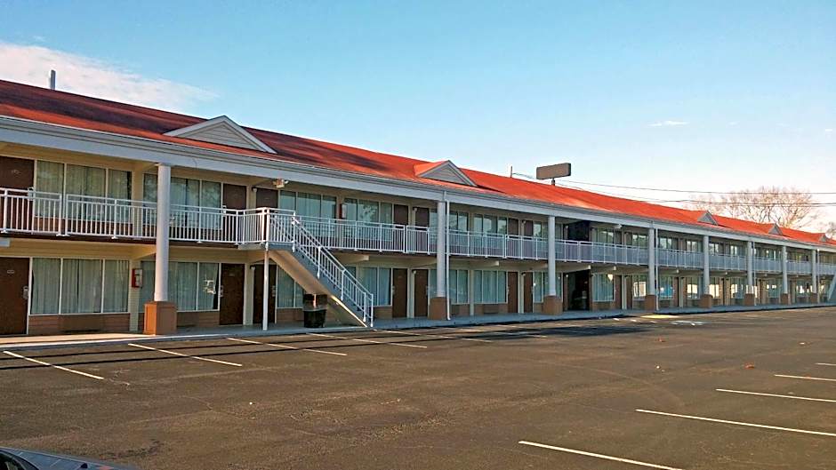 Motel 6-Brunswick, GA