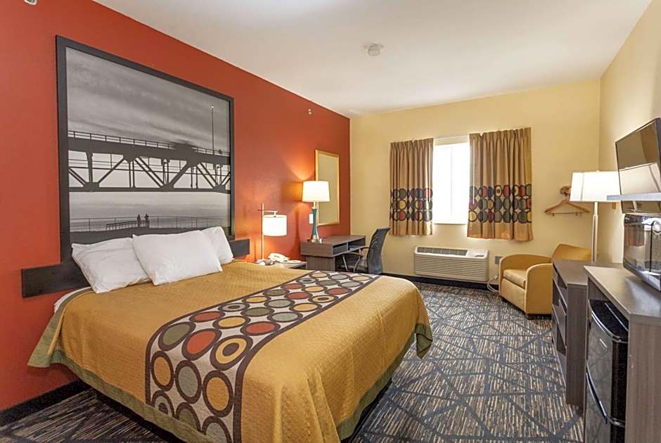 Super 8 by Wyndham Big Rapids
