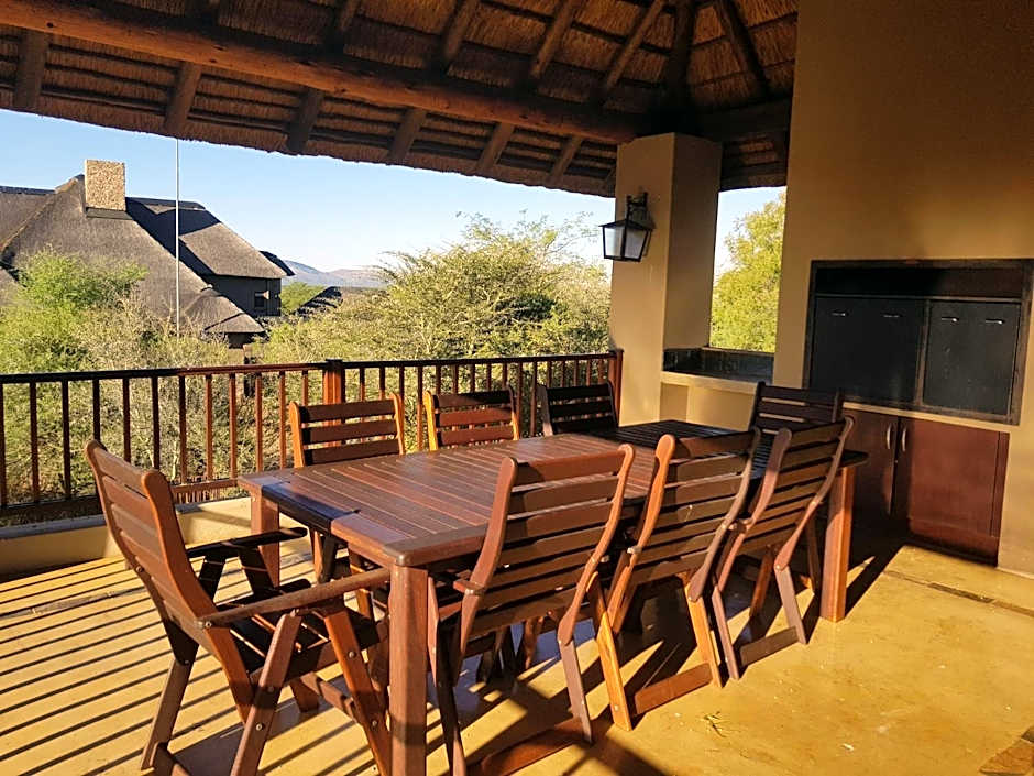 Zebula Golf and Wildlife Estate - Squirrel Pandemonium Pax 12 - Moi Signature Luxury villa