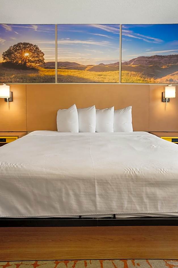 Days Inn by Wyndham Omaha NE