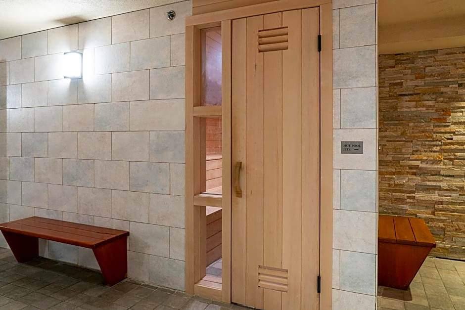 Banff Caribou Lodge And Spa