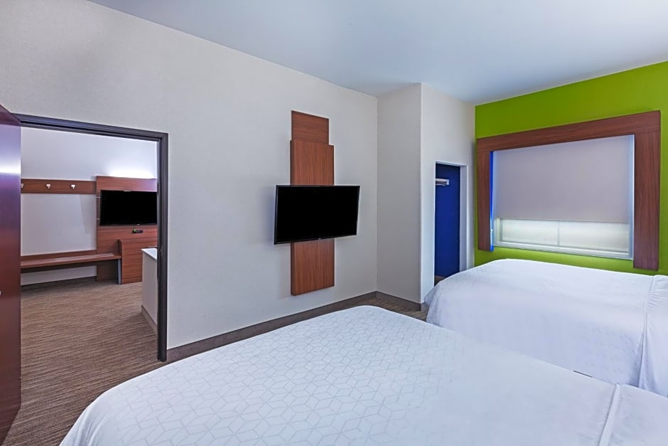 Holiday Inn Express and Suites Longview South I20