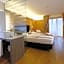 Hotel Shandranj