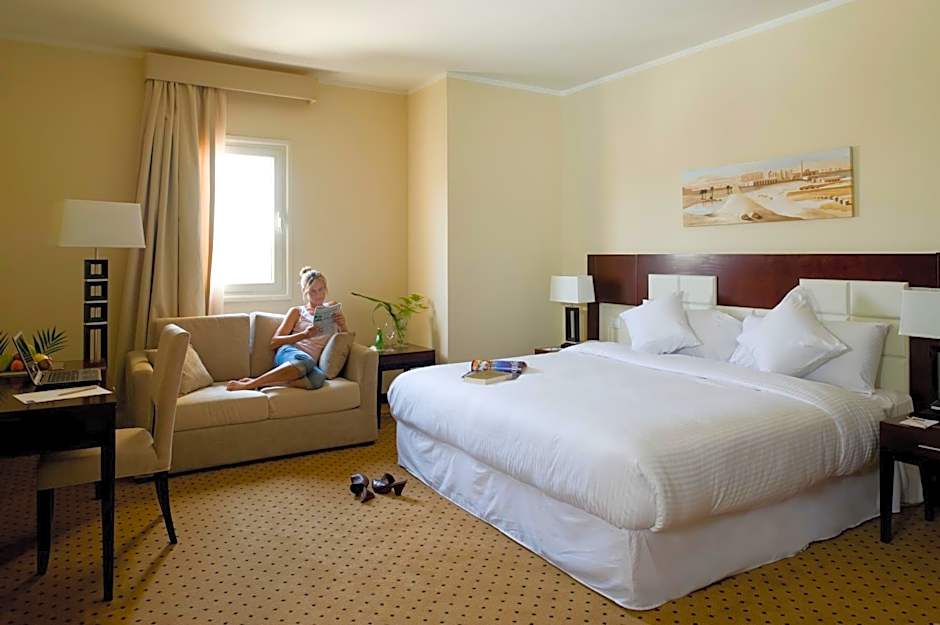 Barcelo Cairo Pyramids