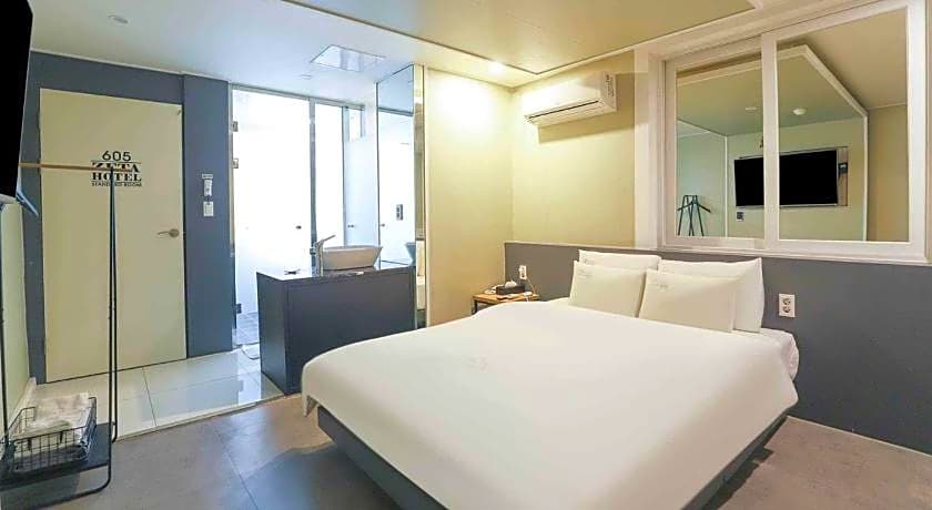 Gamdong Hotel