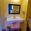 Shining Light Inn & Suites