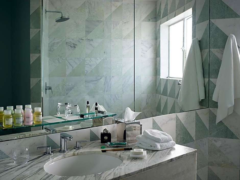 Avalon Hotel Beverly Hills, a Member of Design Hotels