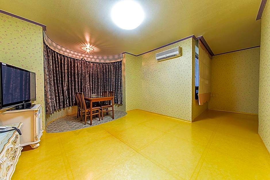 Carlsbed Motel