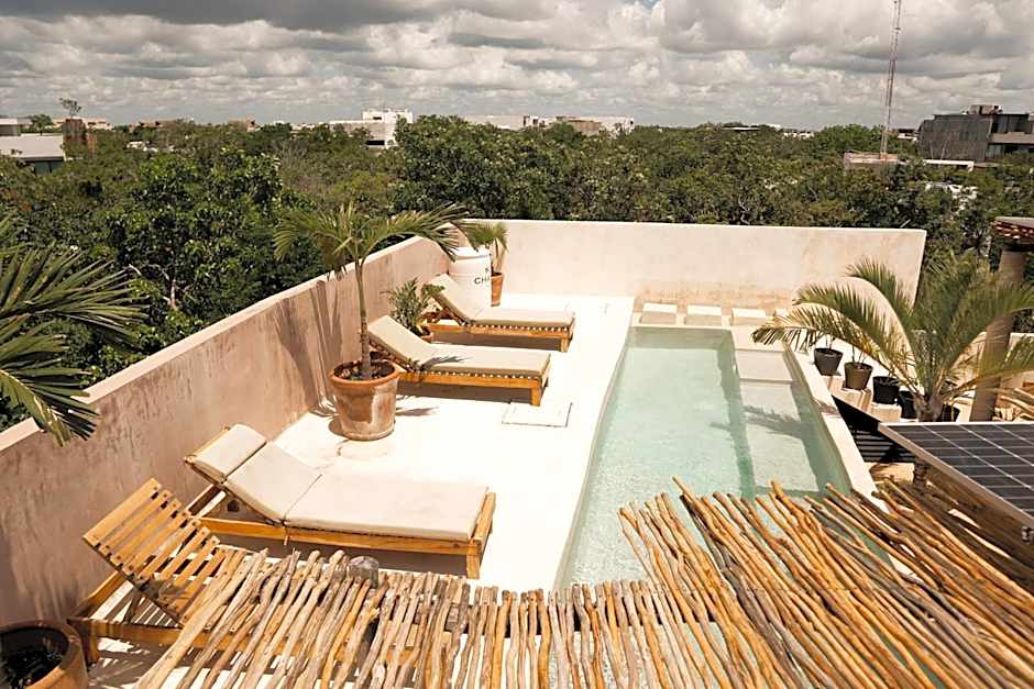 Koos Tulum Hotel