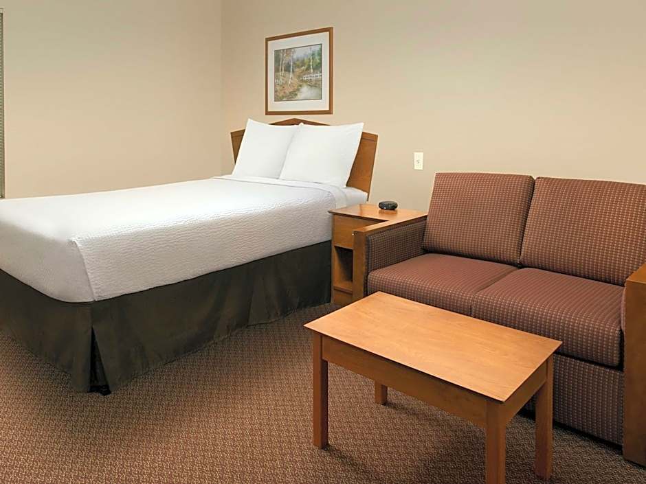 WoodSpring Suites Kansas City Lenexa