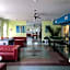 Banana Bungalow West Hollywood Hotel & Hostel