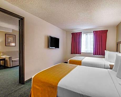 Family Suite - Non-Smoking