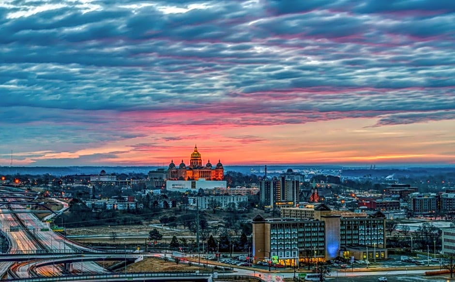 Holiday Inn Des Moines Downtown Hotel