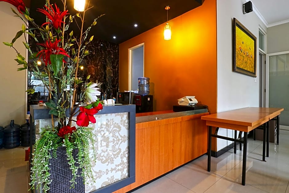 Chiaro Hotel Syariah by ZUZU