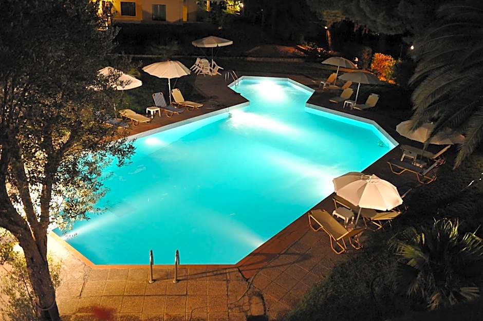 Niki Hotel Apartments