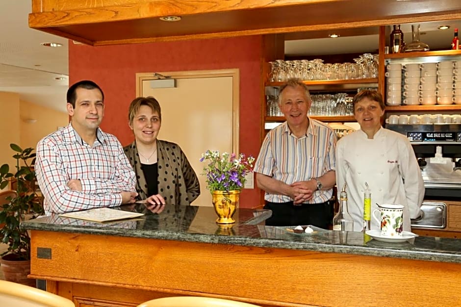 Logis Hôtel Spa Rest. le Provence