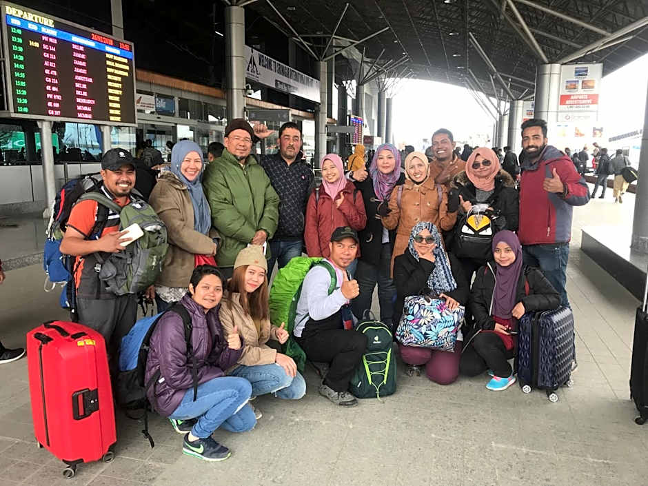Young Shahzada Group of Houseboats