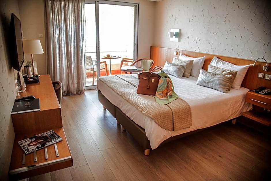 Photo 1 of 15 of Privilege 1 Double Bed or 2 Beds, Sea View