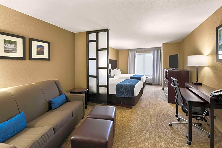 Comfort Suites Commerce