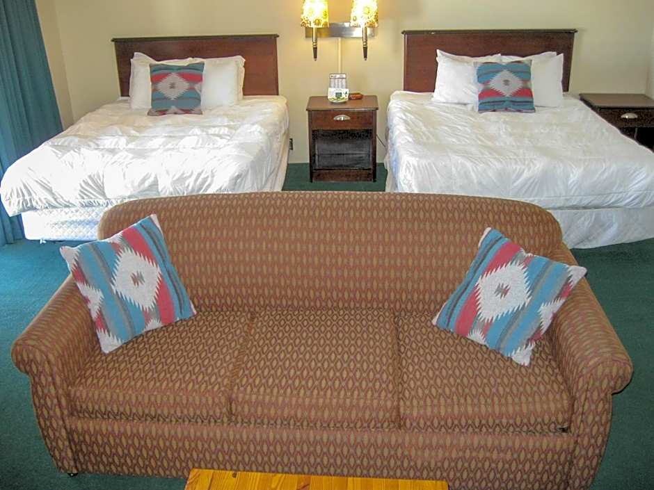 Cedar Hill Lodge