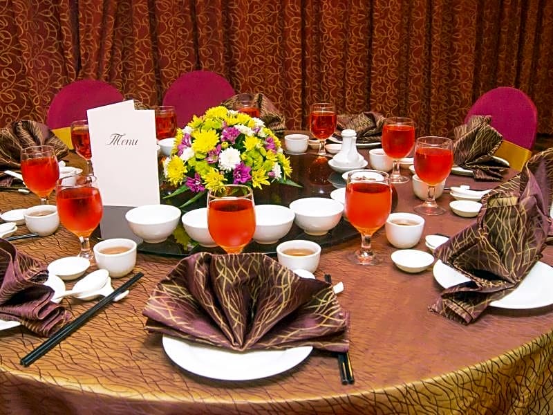 Grand Continental Kuching Hotel