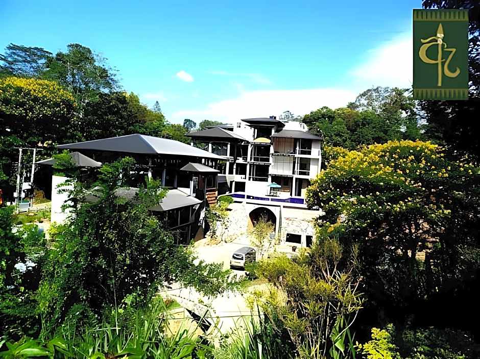 Oak Ray Ella Gap Hotel