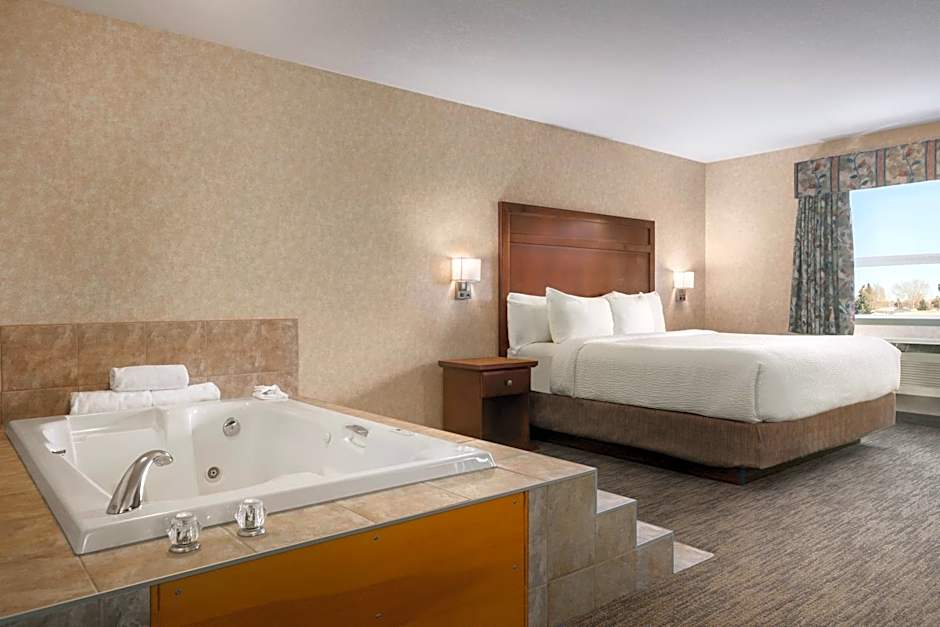 Days Inn & Suites by Wyndham Brooks