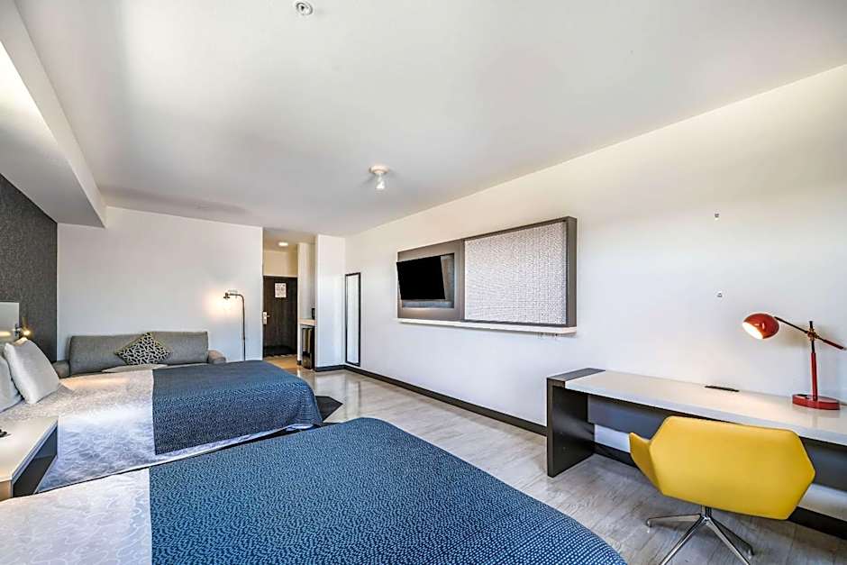 Hy-Lo Hotel, Ascend Hotel Collection