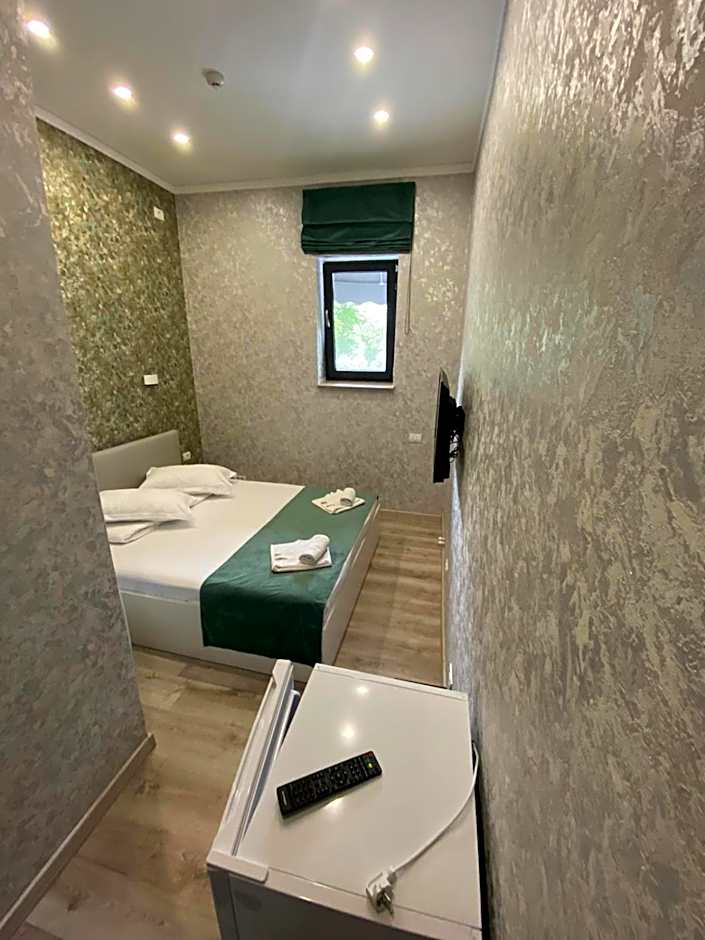 Arizet Boutique Mamaia