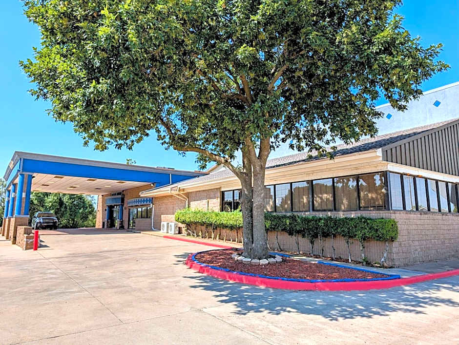 Travelodge by Wyndham Enid