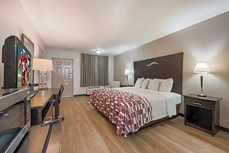 Deluxe King Room with Jetted Tub Non-Smoking