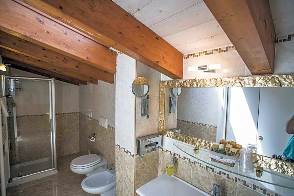 Borgo dei Poeti Romantik Hotel