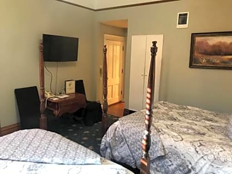 Queen Room with Two Queen Beds