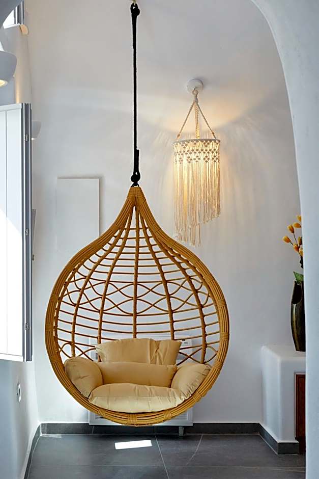 Allure Breeze Suites