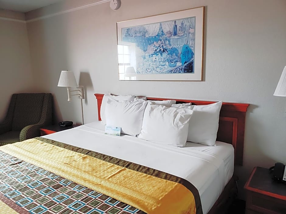 Days Inn by Wyndham Richmond/South