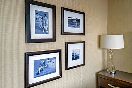 Queen Room with Two Queen Beds and View - High Floor