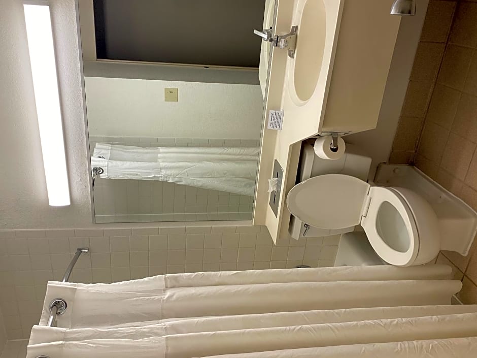 Ramada by Wyndham Albuquerque Midtown