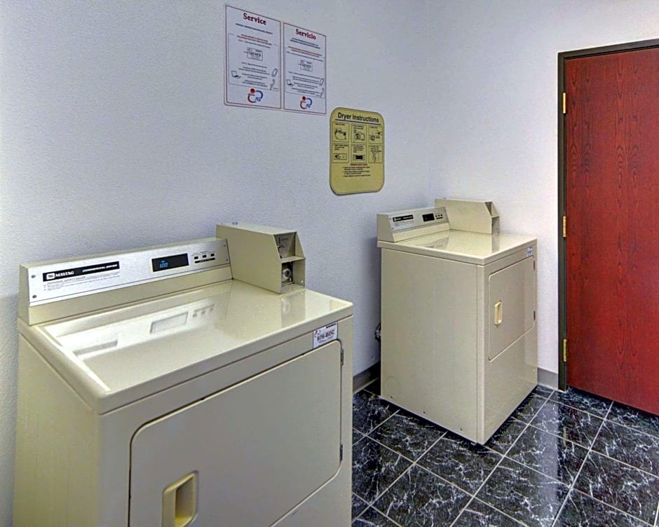 Quality Inn & Suites DFW Airport South